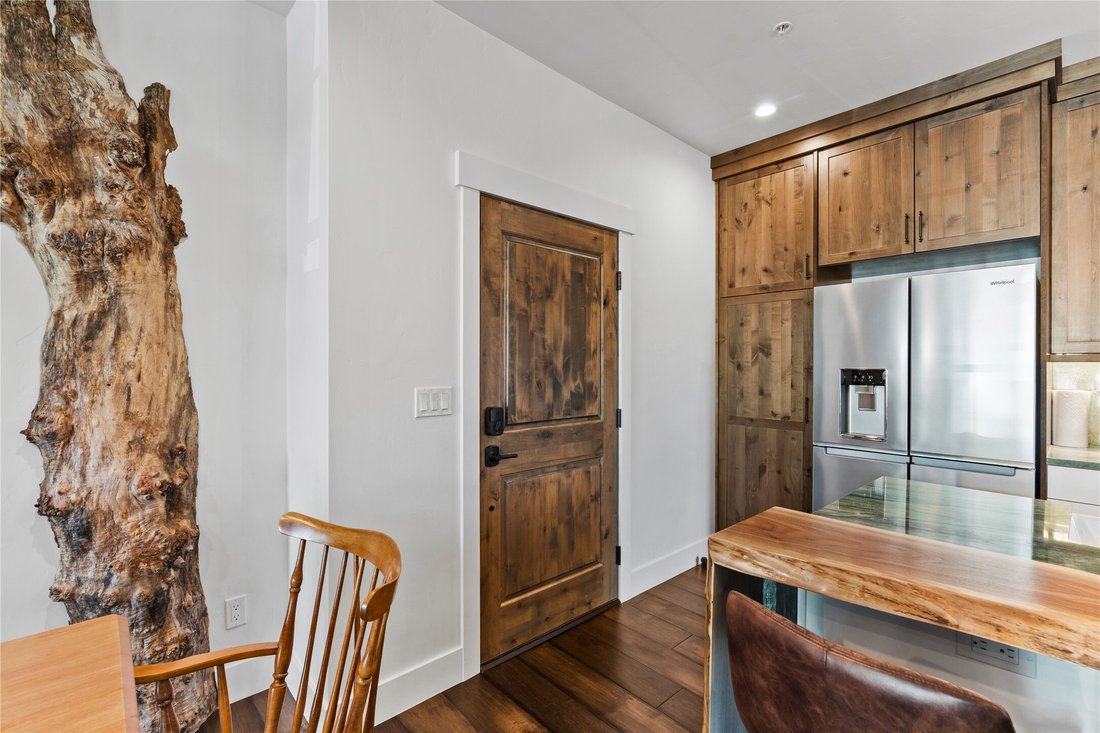 Condo in Whitefish, Montana, United States 3 - 18536888