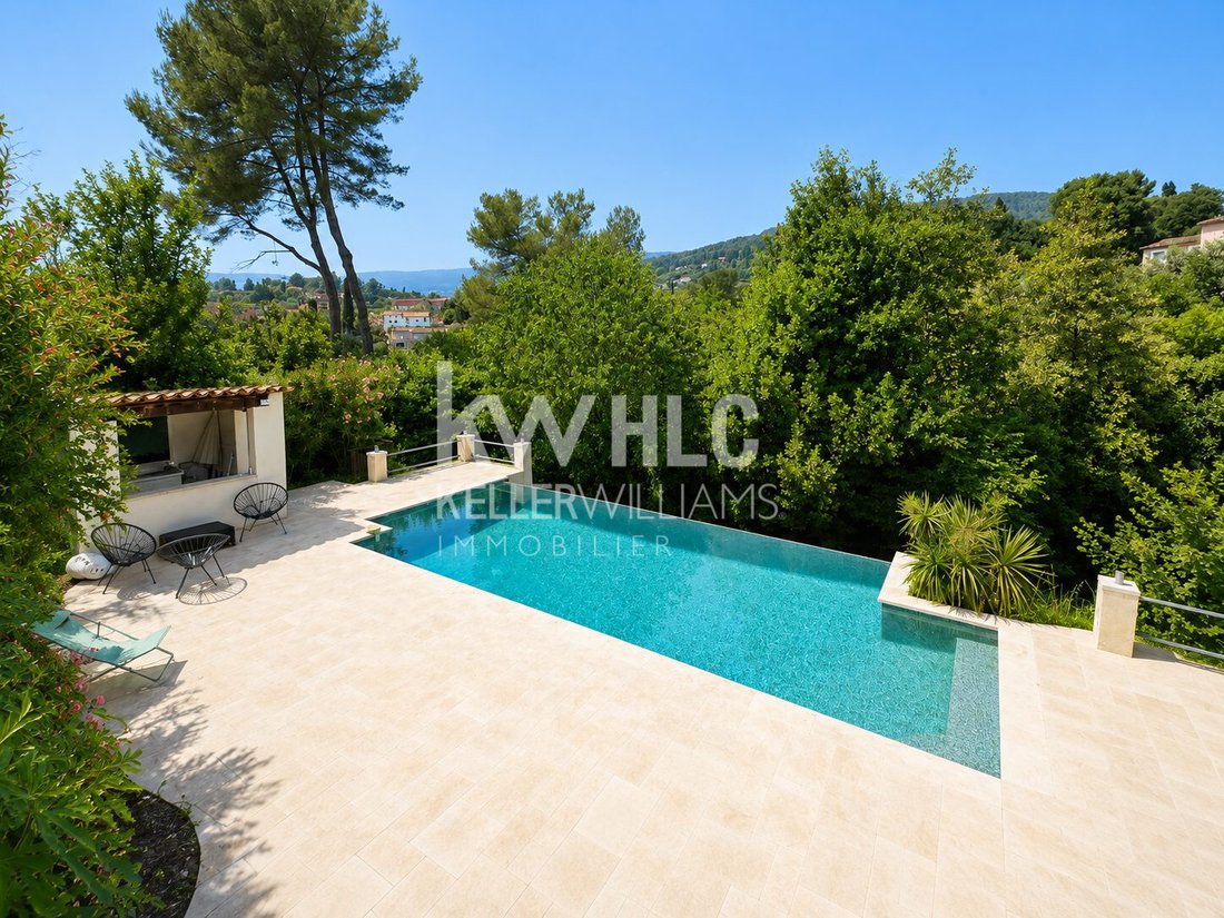 House in Grasse, Provence-Alpes-Côte d'Azur, France 1 - 17912777
