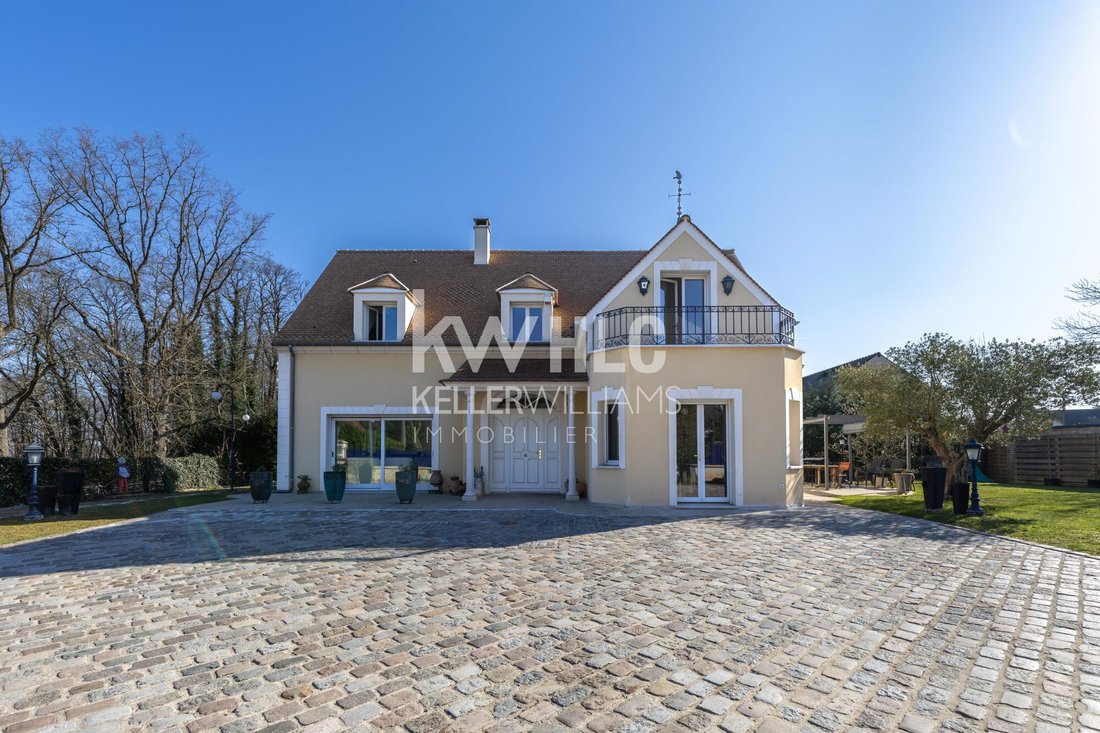House in Boisemont, Ile-de-France, France 2 - 17912765