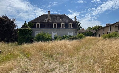 Farm Ranch in Palluaud, Nouvelle-Aquitaine, France 1