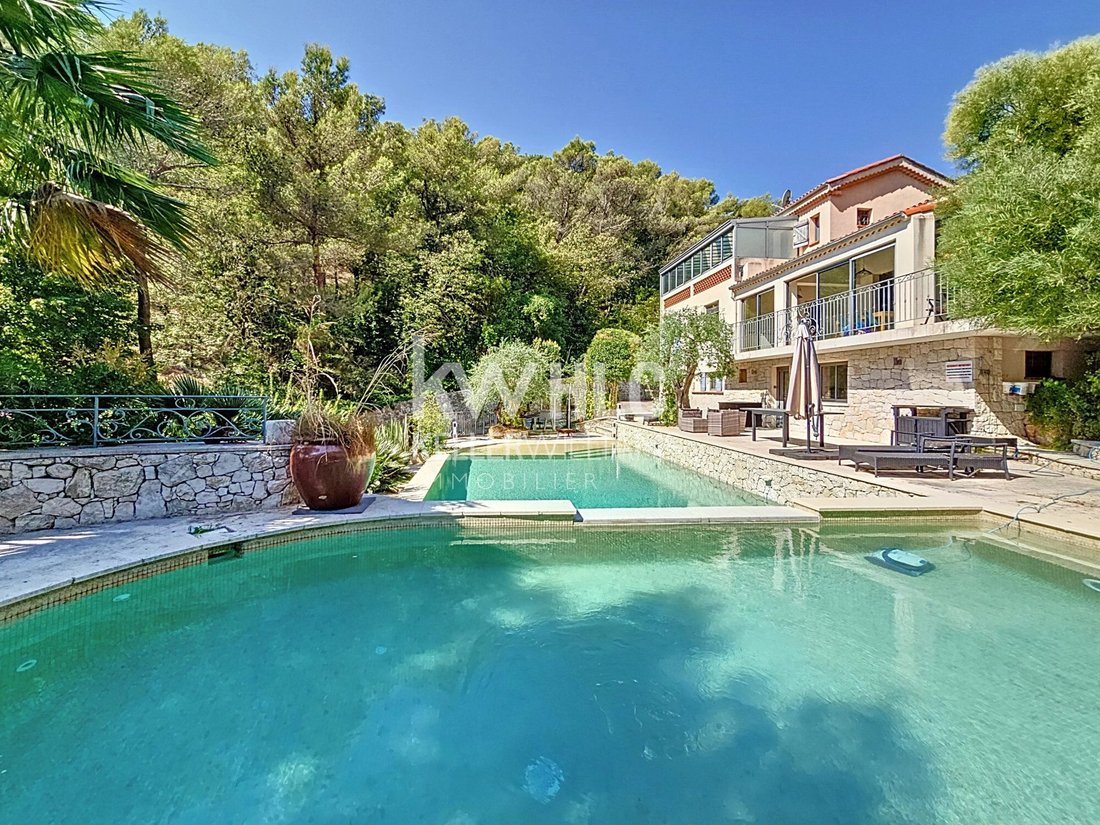 House in Èze, Provence-Alpes-Côte d'Azur, France 5 - 18489477