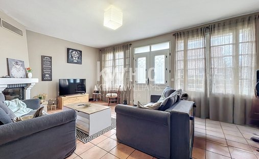 House in Osny, Ile-de-France, France 1