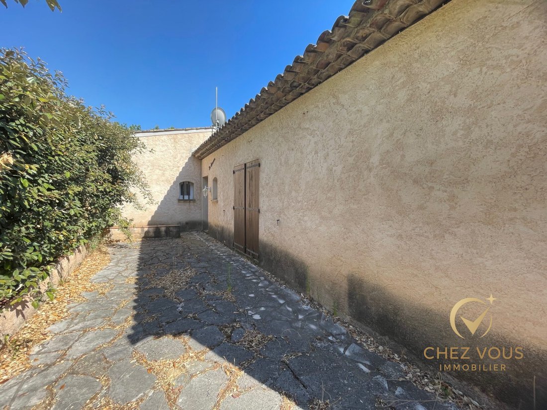 House in Bagnols-en-Forêt, Provence-Alpes-Côte d'Azur, France 5 - 18537210