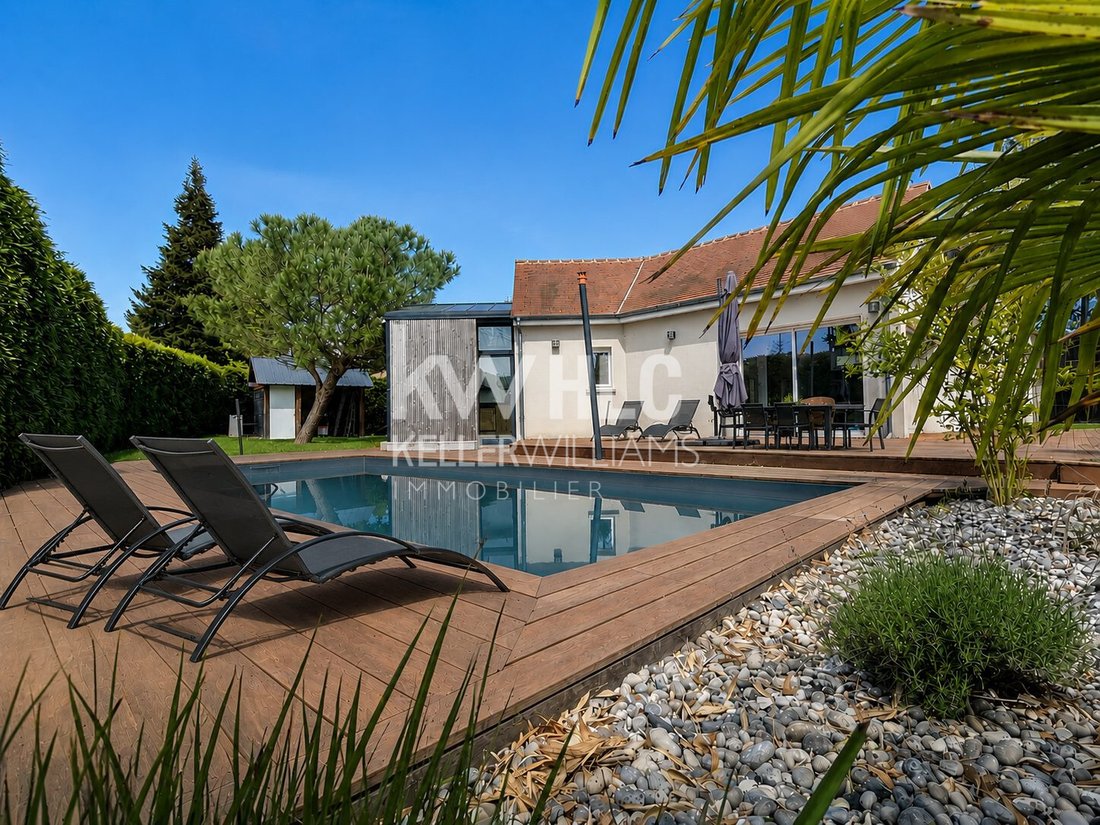 House in Sandillon, Centre-Val de Loire, France 1 - 18387389