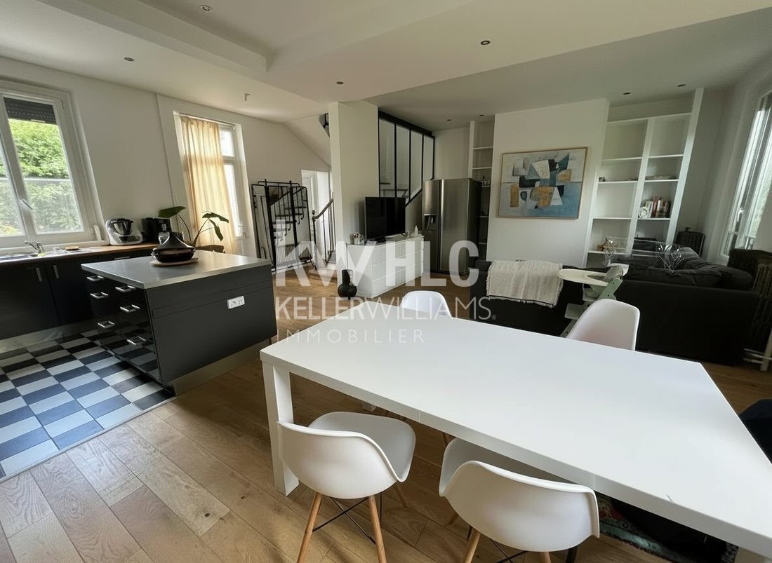 House in La Pepiniere-Malesherbes, Sarcelles, France 2 - 18386989