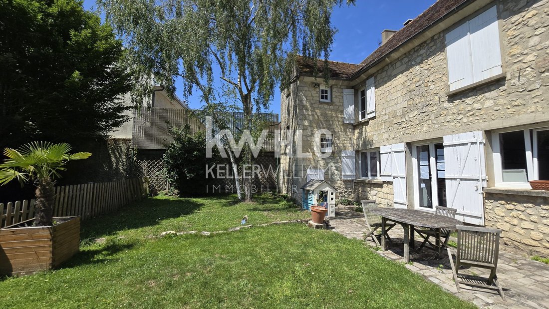 House in Cormeilles-en-Vexin, Ile-de-France, France 1 - 17912636