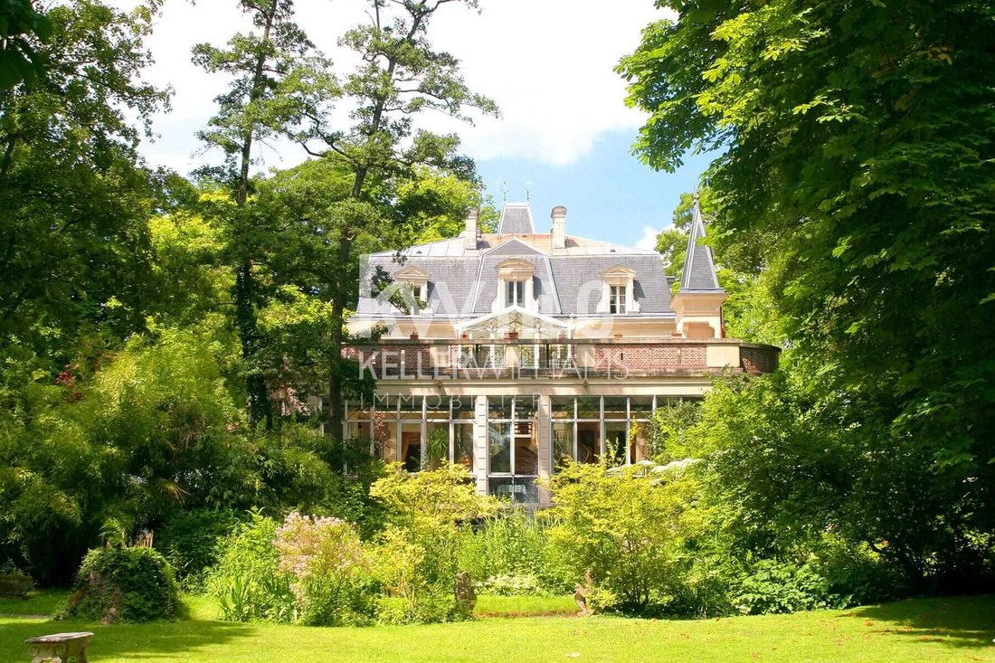 Chateau in Giverny, Normandy, France 2 - 18387258