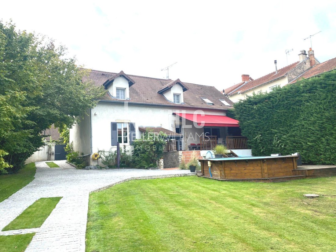 House in Centre Ville Bas, Bellerive-sur-Allier, France 2 - 17912759