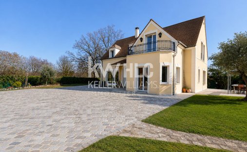 House in Boisemont, Ile-de-France, France 1
