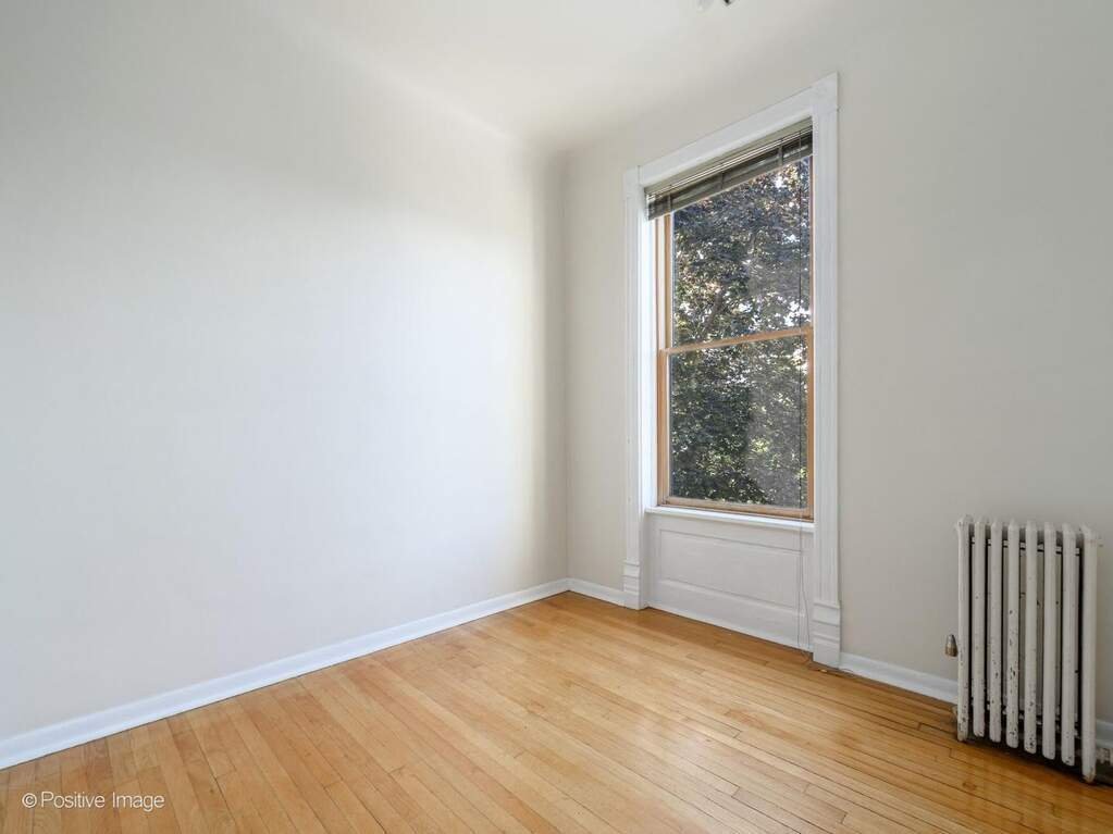 Chicago, Illinois, United States 5 - 18537168