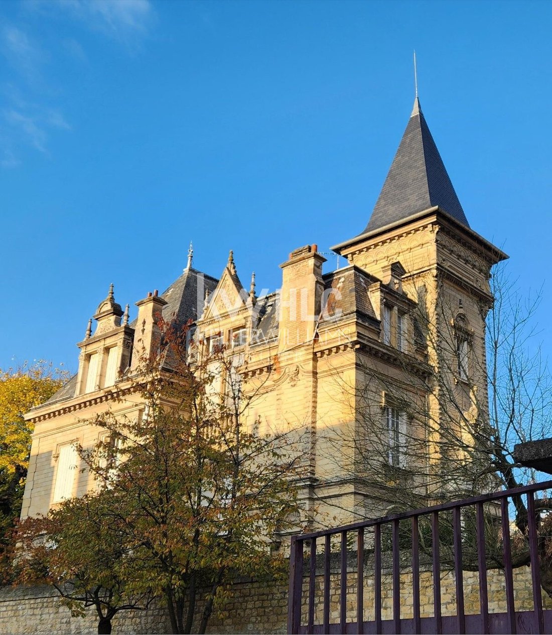House in Compiegne, Hauts-de-France, France 1 - 17912744