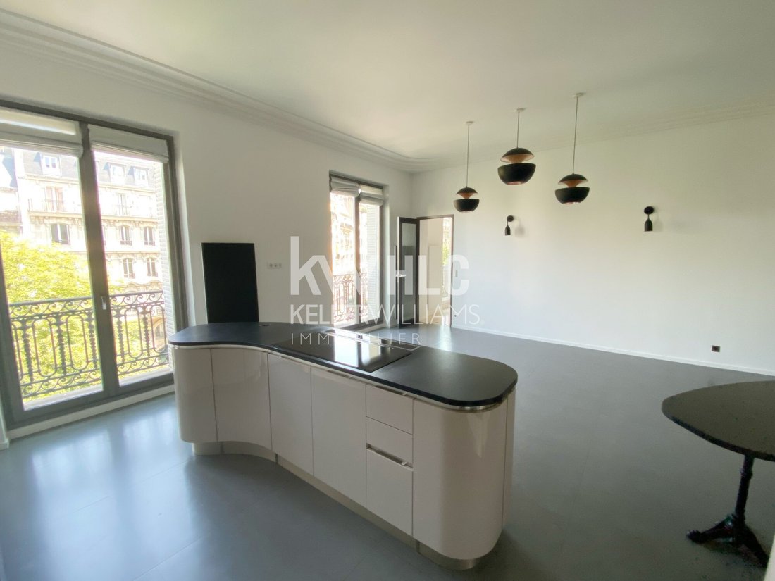 Apartment in La Fourche-Guy Môquet, Paris 17e Arrondissement, Paris 5 - 18385931