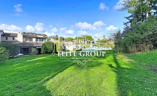 House in Mougins, Provence-Alpes-Côte d'Azur, France 1