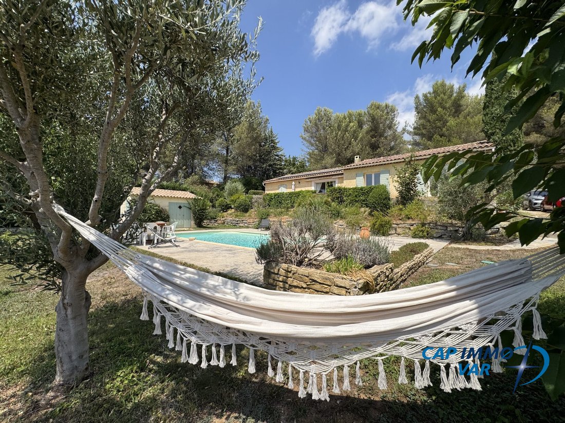 Villa in Centre Ville, Le Beausset, France 3 - 18505022