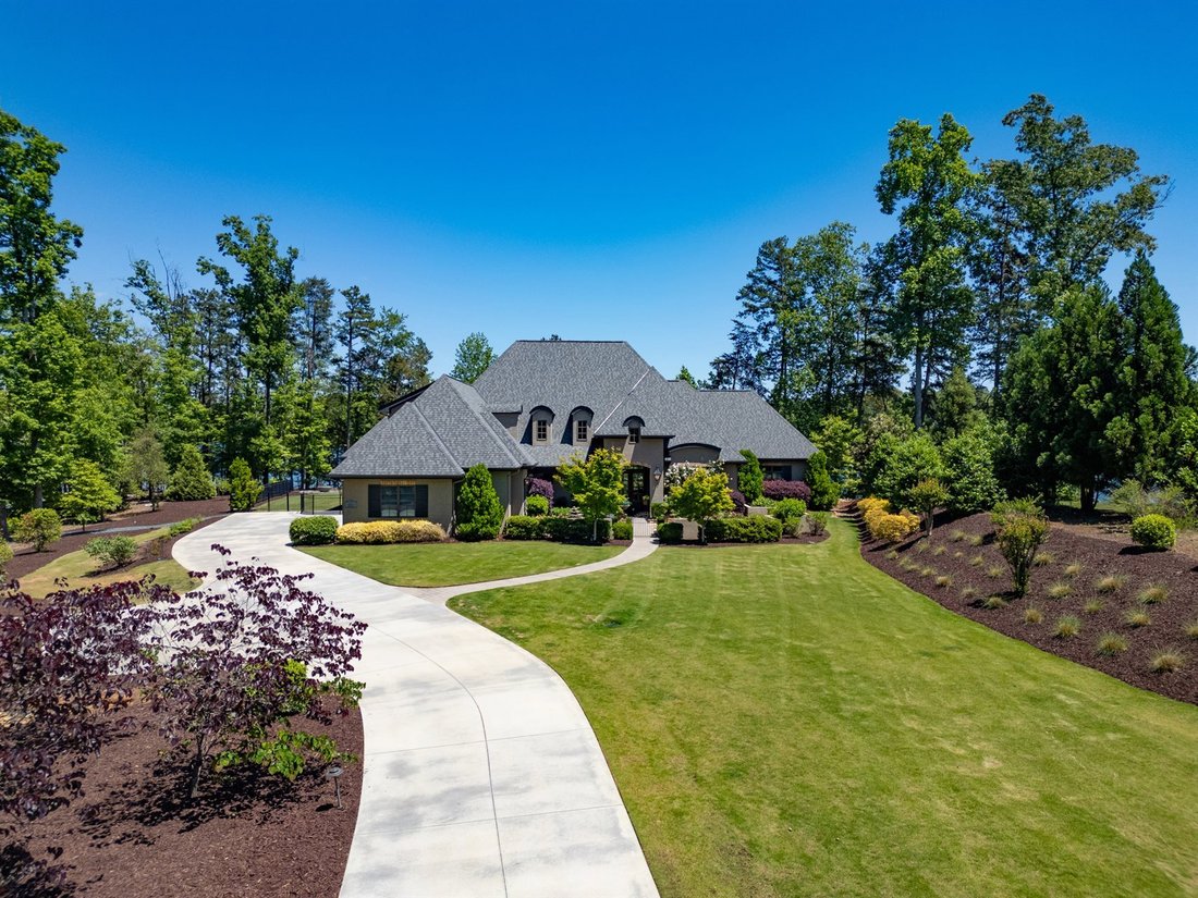 House in Seneca, South Carolina, United States 1 - 17877768
