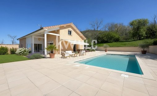 House in Mur-sur-Allier, Auvergne-Rhône-Alpes, France 1