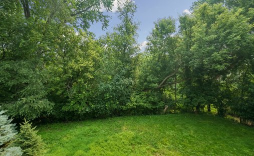 Land in Minneapolis, Minnesota, United States 1