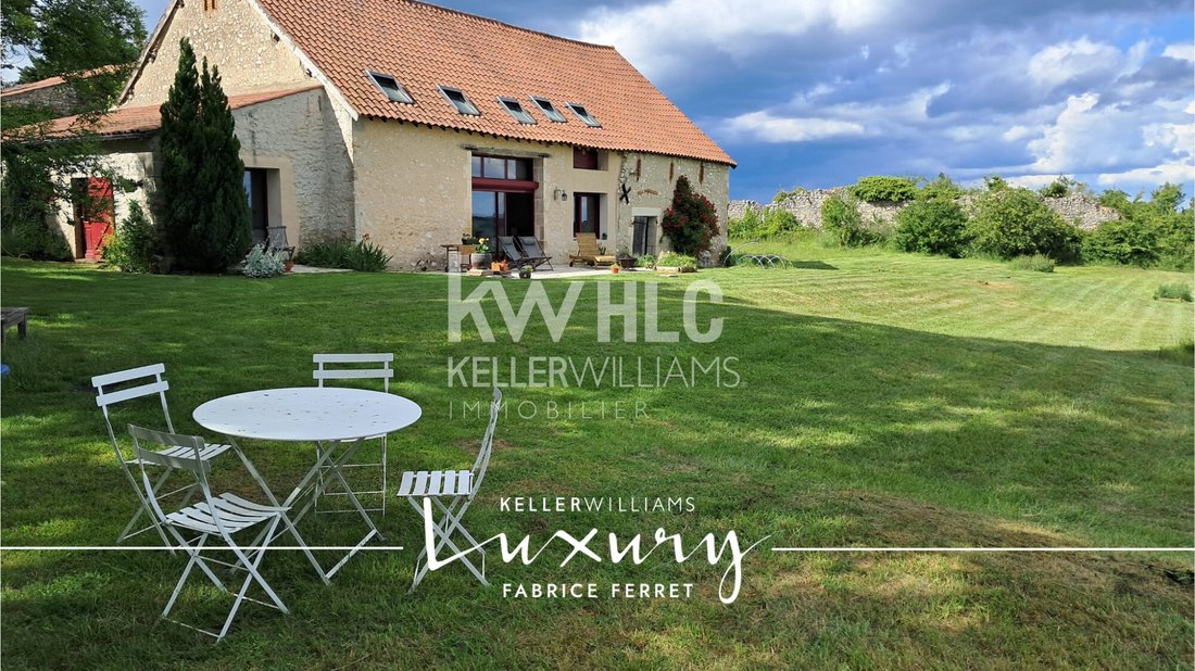 House in Charroux, Auvergne-Rhône-Alpes, France 2 - 18387416