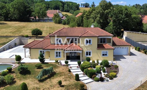House in Lavernay, Bourgogne – Franche-Comté, France 1