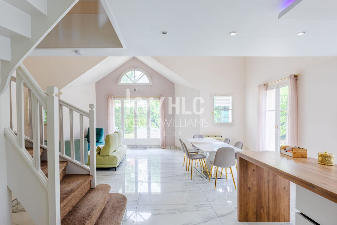 House in Osny, Ile-de-France, France 4 - 18387106