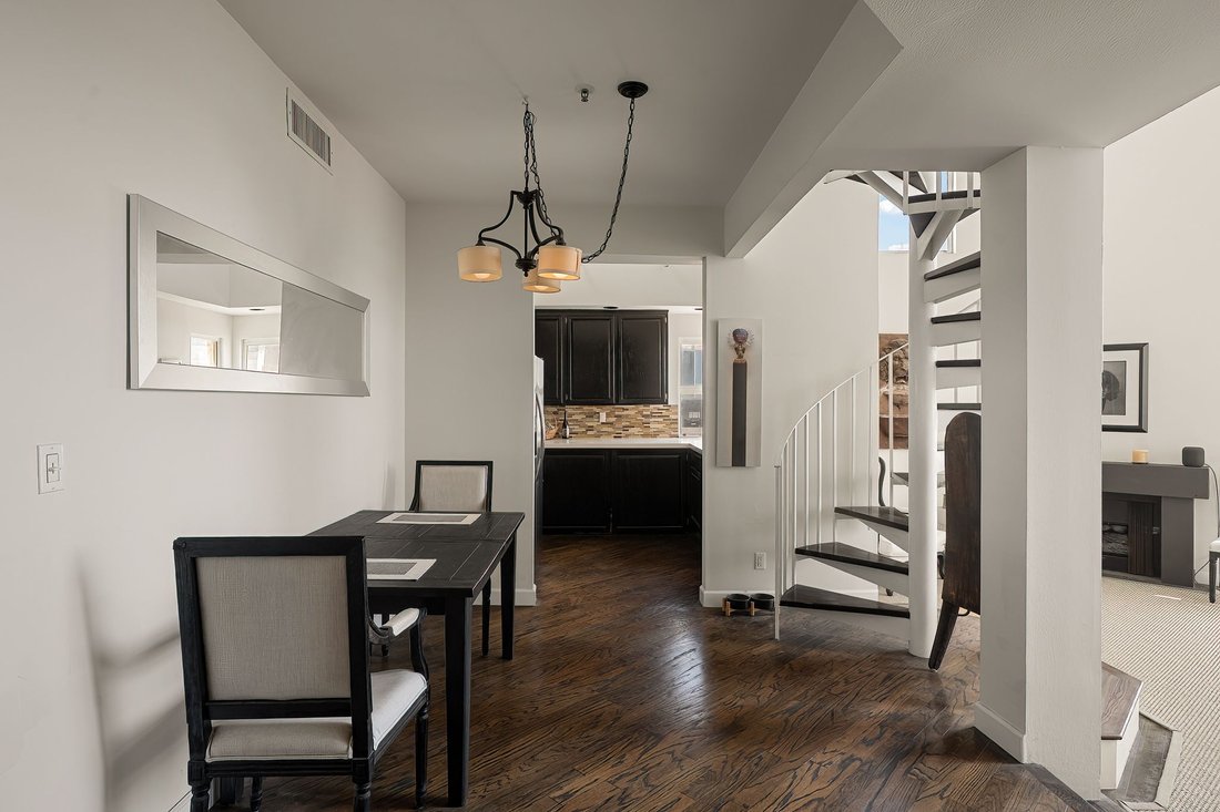 Condo in Los Angeles, California, United States 4 - 18536886