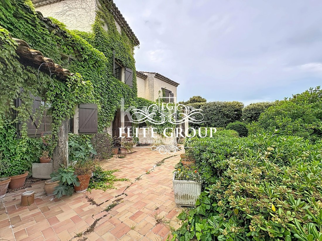 House in Les Cougoulins-Rastines, Antibes, France 2 - 17913255
