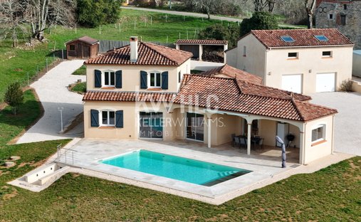 Villa a Nuzejouls, Occitania, Francia 1