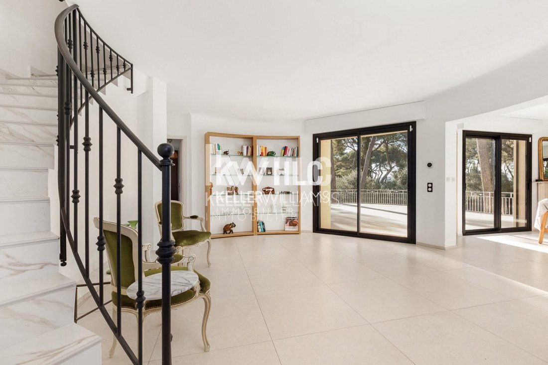 House in Maurice Jeanpierre, Le Cannet, France 5 - 17912785