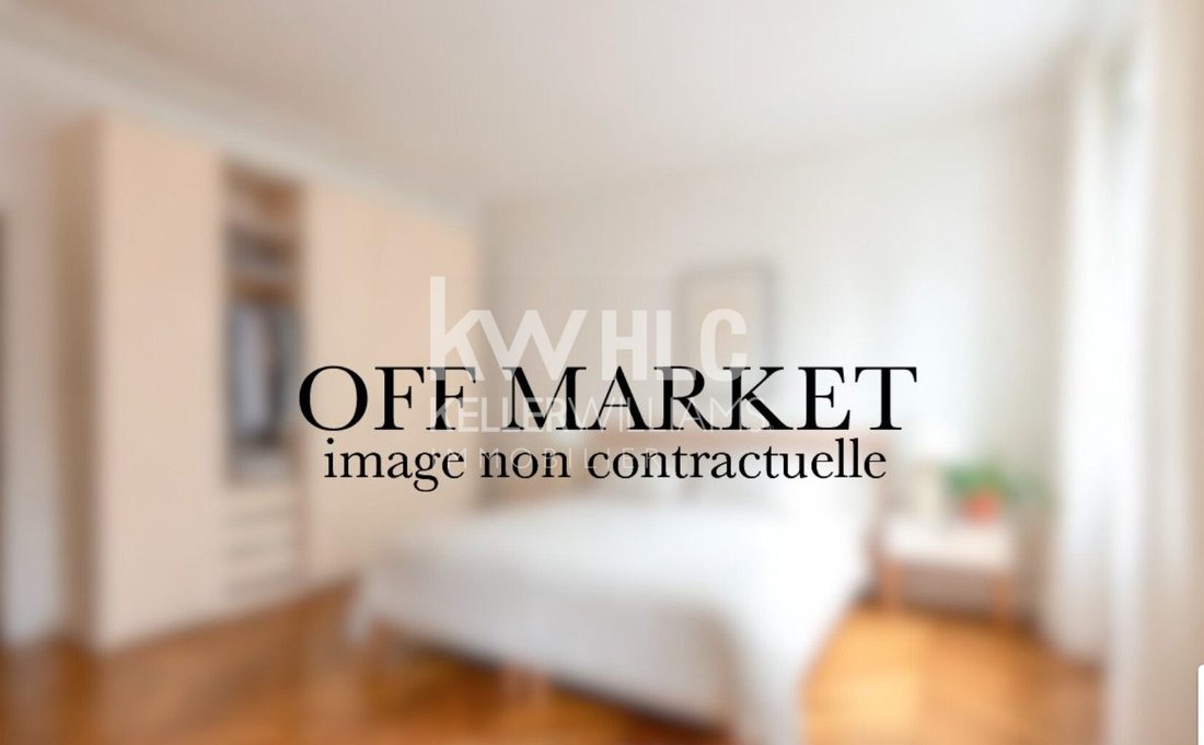 Apartment in Lorette-Martyrs, Paris 9e Arrondissement, Paris 2 - 18385915