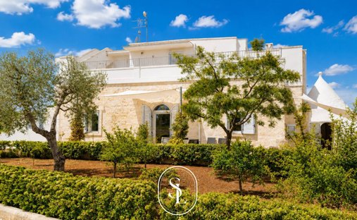 Casa di campagna a Cisternino, Puglia, Italia 1