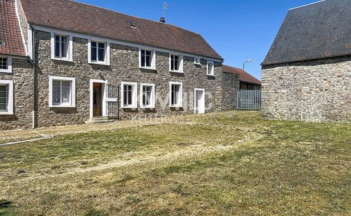 Farm Ranch in Livilliers, Ile-de-France, France 1