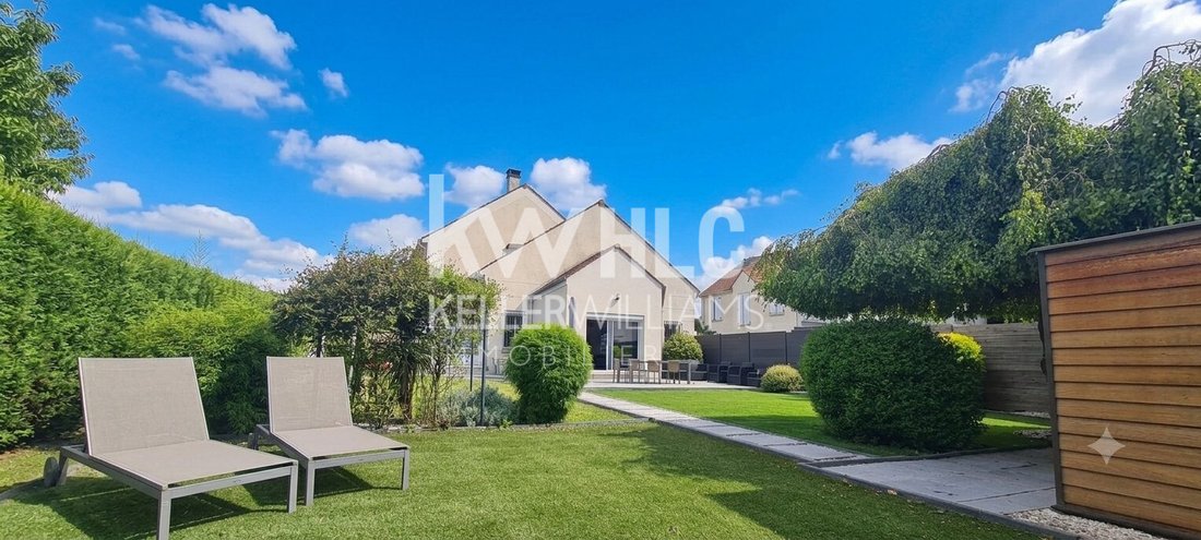 Villa in Osny, Ile-de-France, France 4 - 18387128