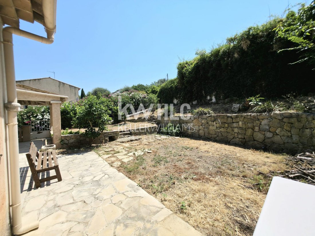 House in Le Rouret, Provence-Alpes-Côte d'Azur, France 3 - 18386410