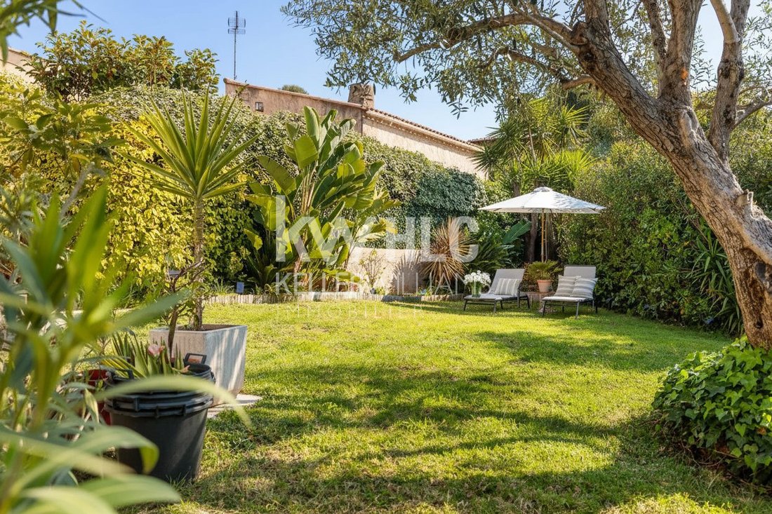 House in Maurice Jeanpierre, Le Cannet, France 1 - 18386306