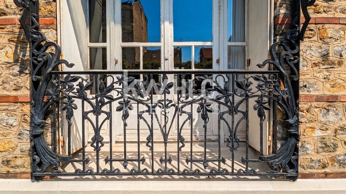 House in Centre Ville-Commerce, Enghien-les-Bains, France 1 - 18385856