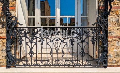 House in Centre Ville-Commerce, Enghien-les-Bains, France 1