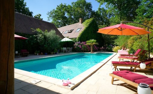 House in Saint-Martin-d'Auxigny, Centre-Val de Loire, France 1