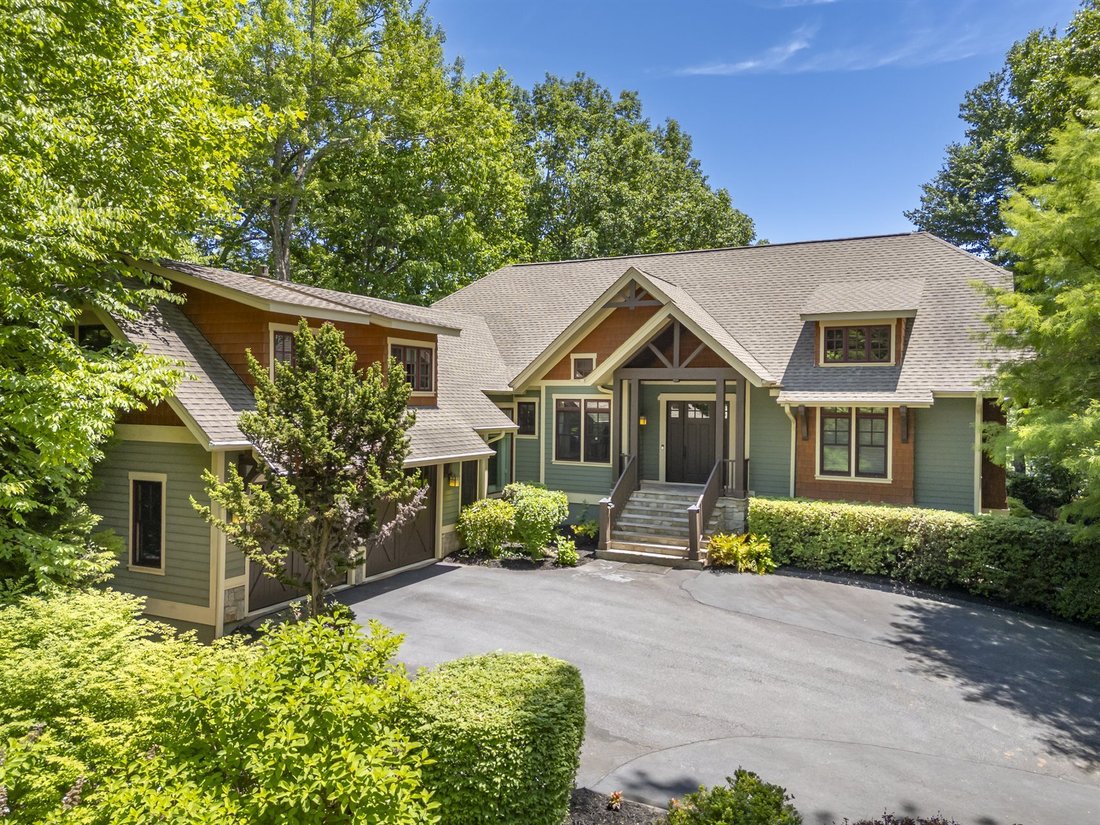 House in Laurel Park, North Carolina, United States 1 - 18012154