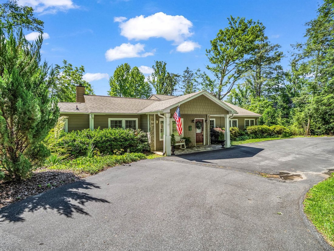 House in Asheville, North Carolina, United States 2 - 18104126
