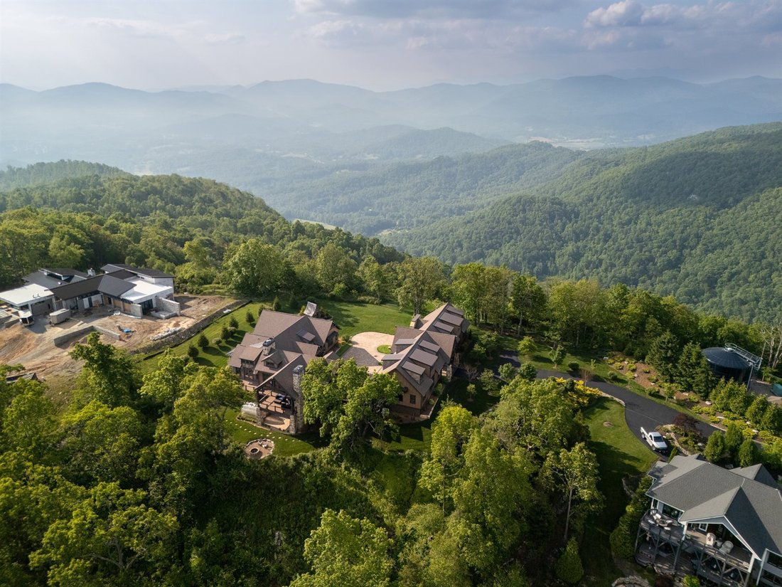 House in Fairview, North Carolina, United States 4 - 18195417