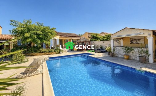 Villa in ZI Le Tubé-La Bayanne, Istres, France 1
