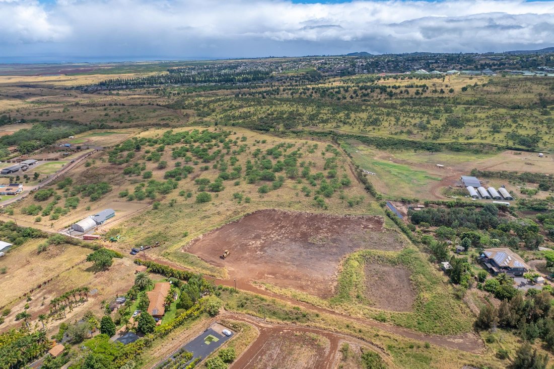 Land in Kahului, Hawaii, United States 3 - 18537097