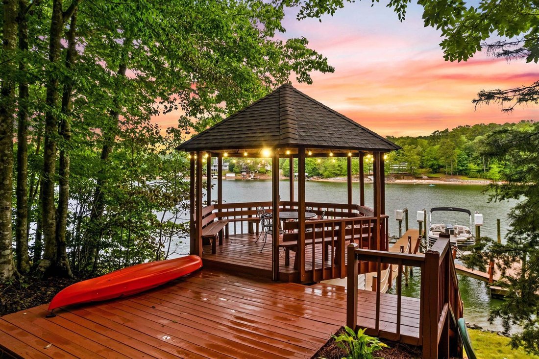 House in Lake Norman of Catawba, North Carolina, United States 2 - 18246676