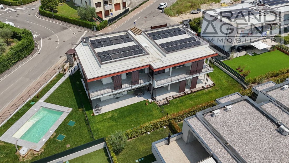 Apartment in Garda, Veneto, Italy 2 - 15761780