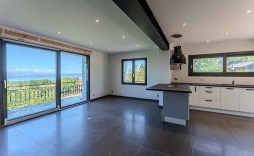 Villa in Larringes, Auvergne-Rhône-Alpes, France 1