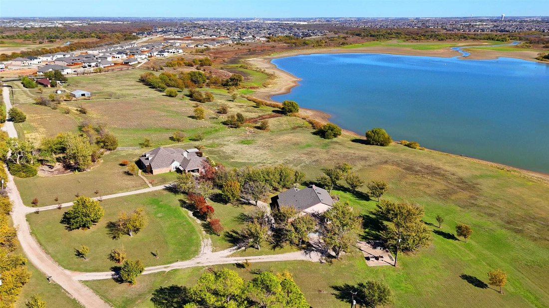House in Little Elm, Texas, United States 2 - 18537008