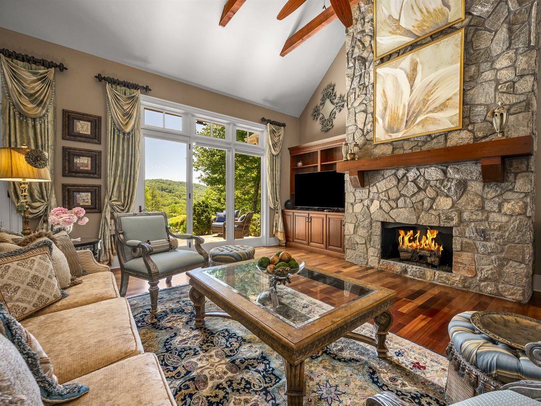 House in Laurel Park, North Carolina, United States 3 - 18012154