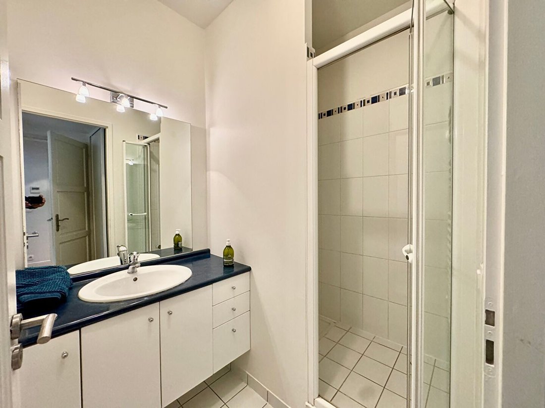 Apartment in Saint Bruno-Saint Augustin, Bordeaux, France 4 - 18537196
