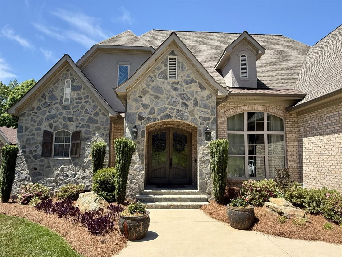 House in Cramerton, North Carolina, United States 4 - 17831281