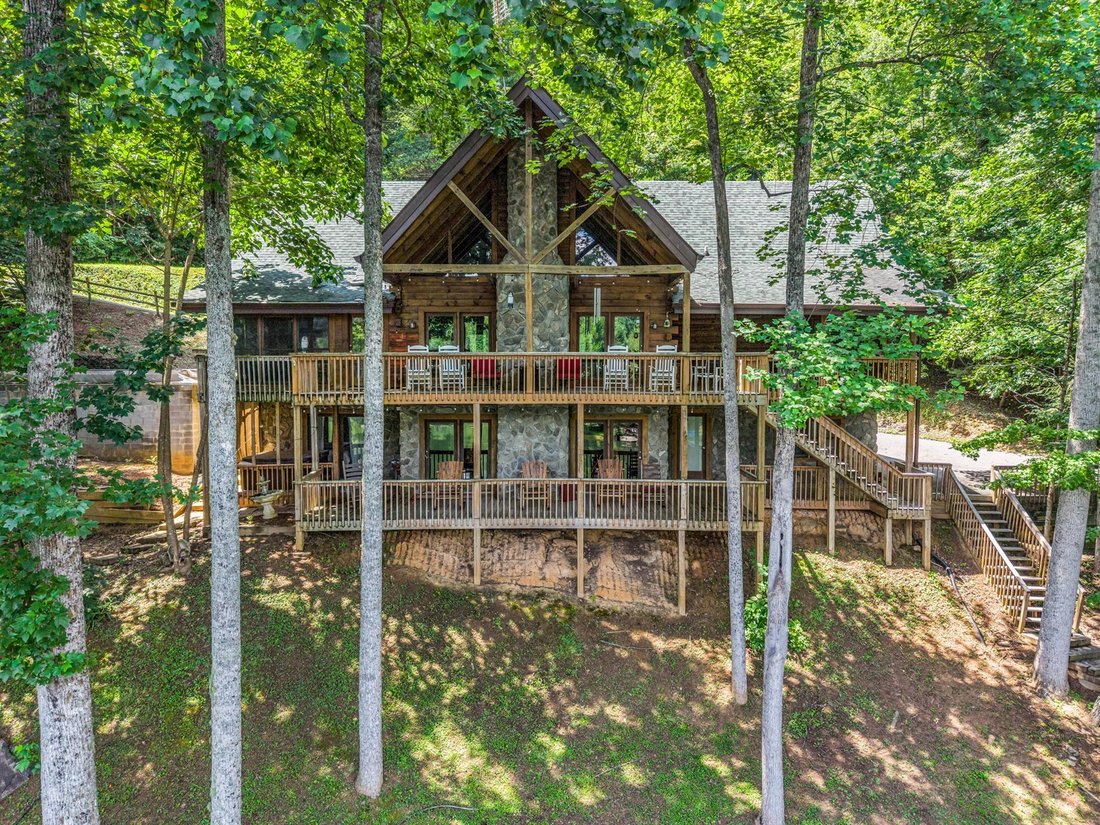 House in Lake Lure, North Carolina, United States 4 - 17637295